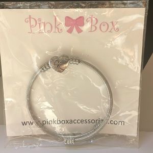 New K initial Pink Box heart bracelet